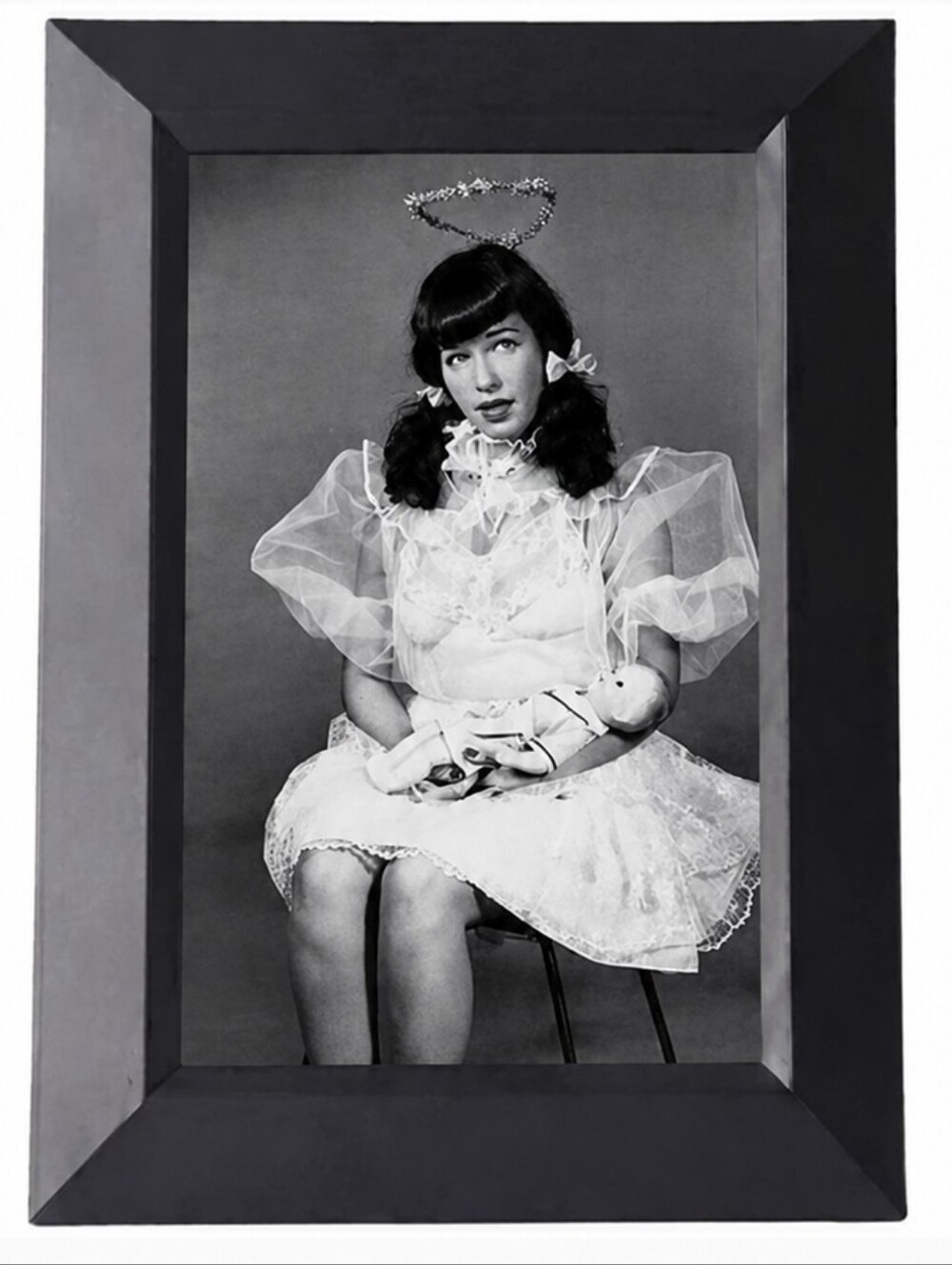 Bettie Page Angel Pin Up Photo Rockabilly Punk Beauty Classic Icon Hollywood